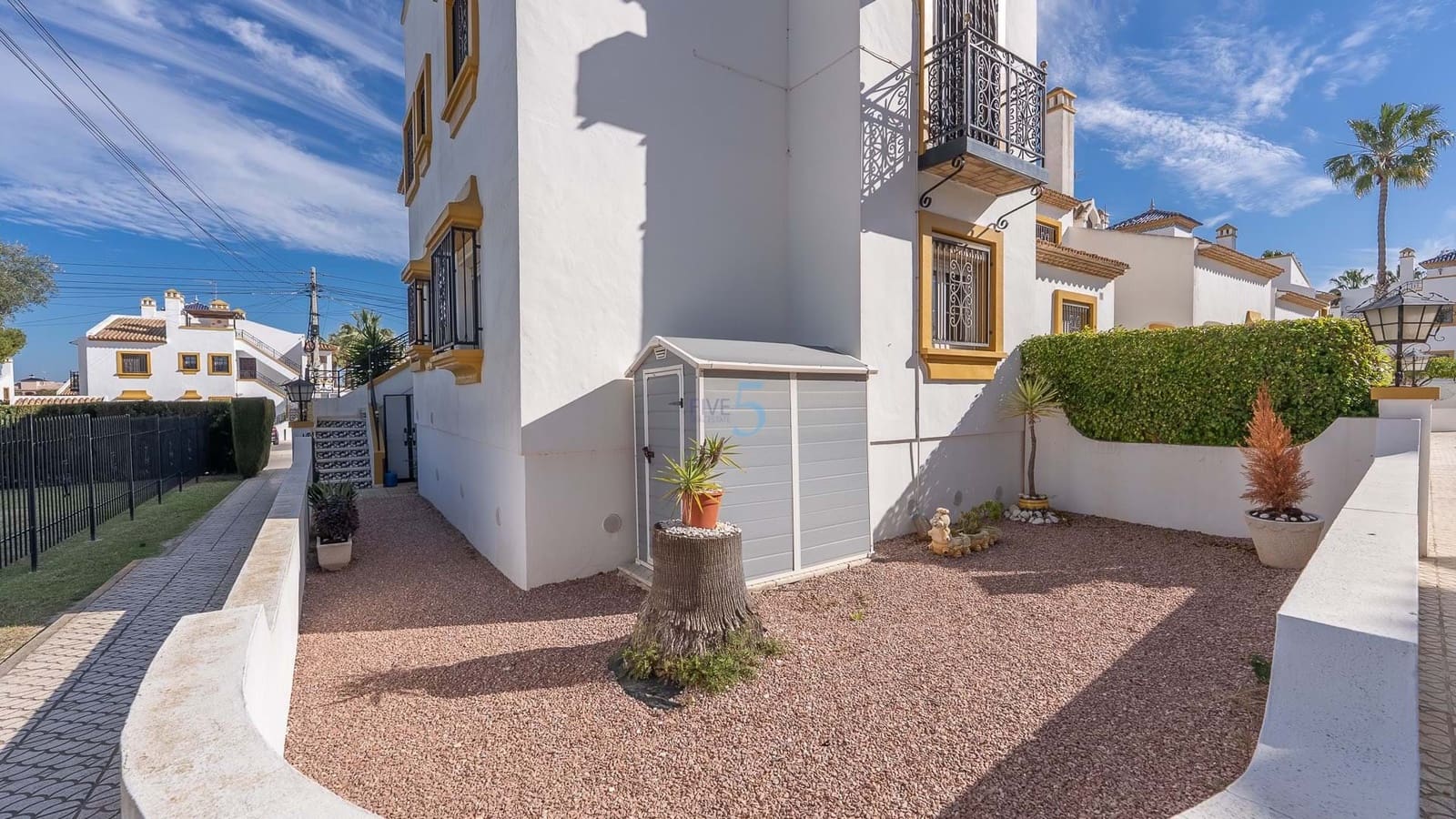 2 bedroom Apartment for sale in Villamartin with pool garage - € 198,000 (Ref: 9610229)