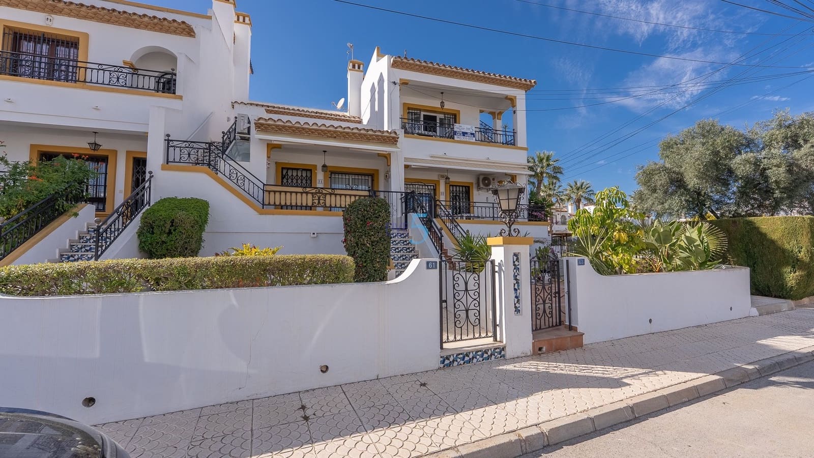 2 bedroom Apartment for sale in Villamartin with pool garage - € 198,000 (Ref: 9610229)