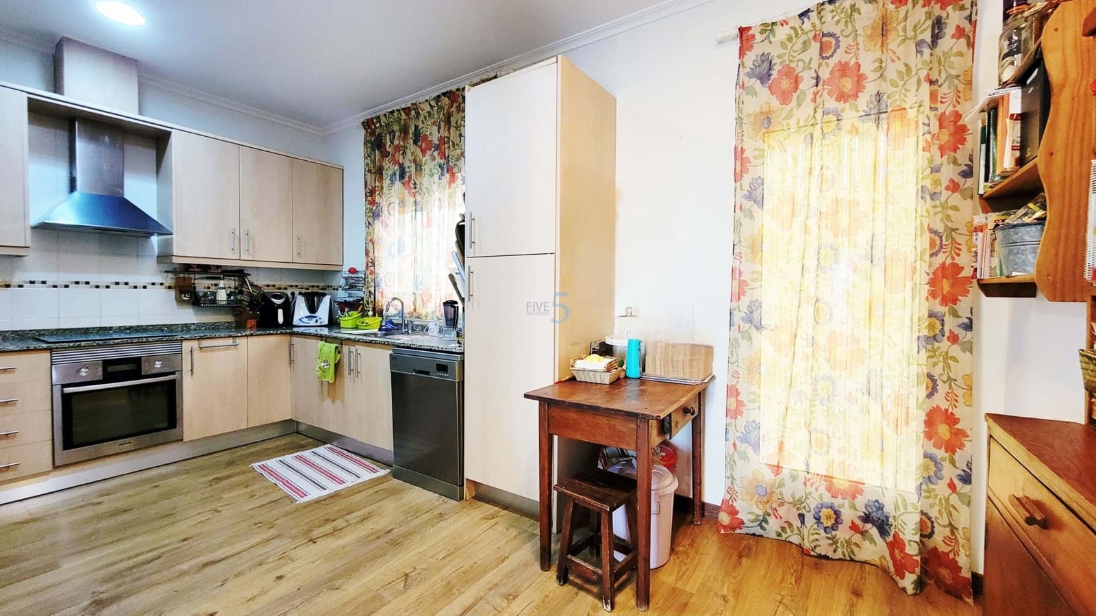 4 soveværelse Villa til salg i El Carmoli med swimmingpool garage - € 425.000 (Ref: 9610651)