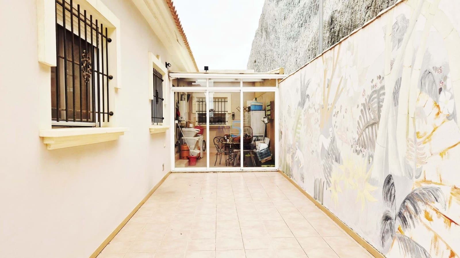 4 soveværelse Villa til salg i El Carmoli med swimmingpool garage - € 425.000 (Ref: 9610651)