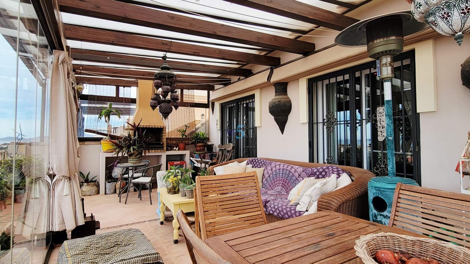 4 soveværelse Villa til salg i El Carmoli med swimmingpool garage - € 425.000 (Ref: 9610651)