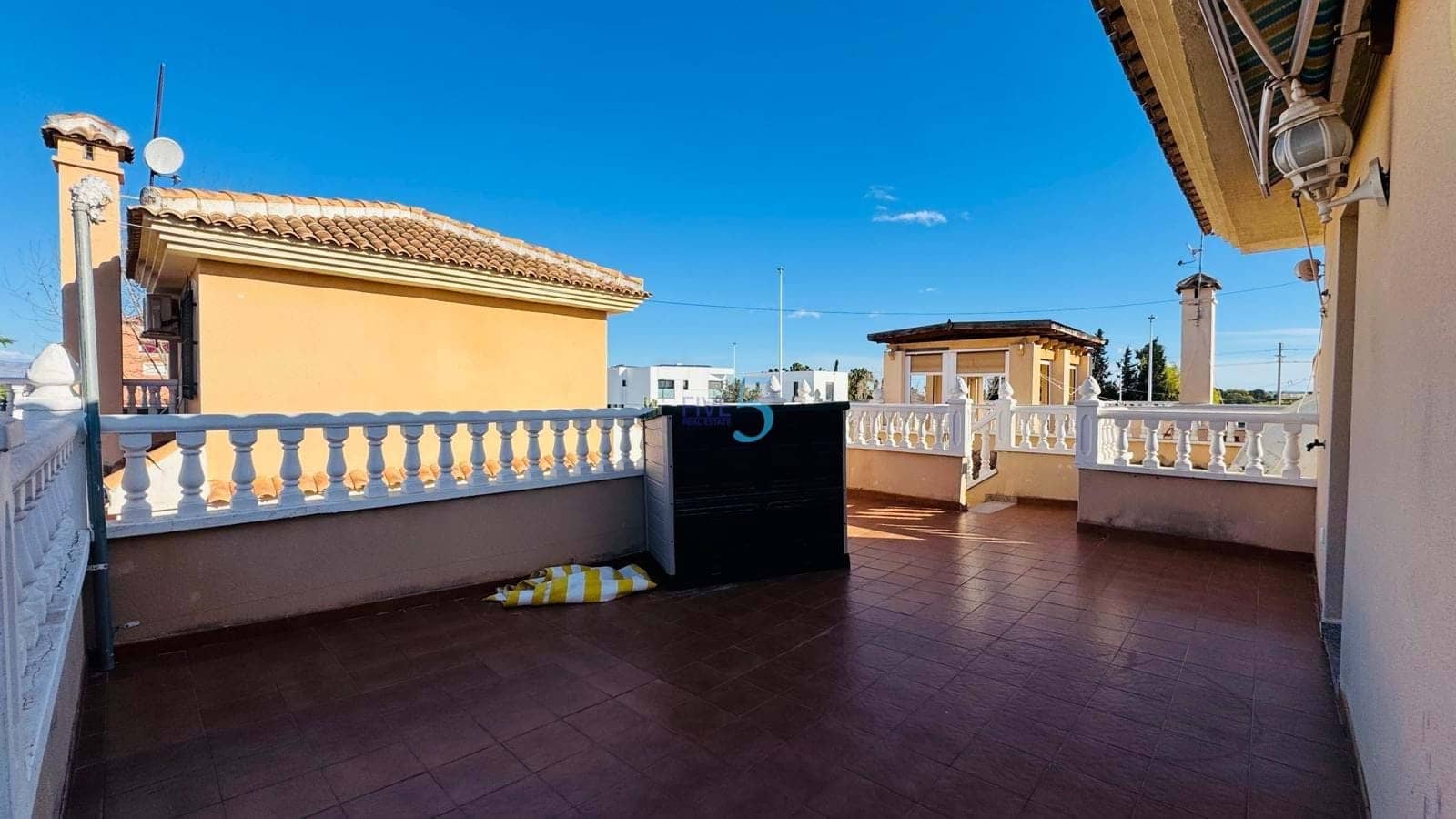 3 bedroom Villa for sale in Almoradi - € 184,900 (Ref: 9614116)