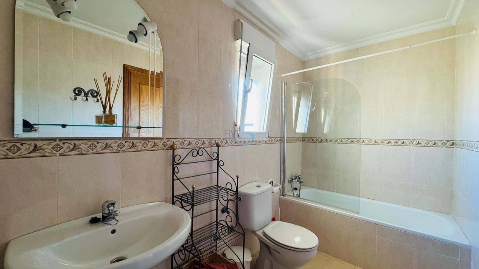 3 bedroom Villa for sale in Almoradi - € 184,900 (Ref: 9614116)