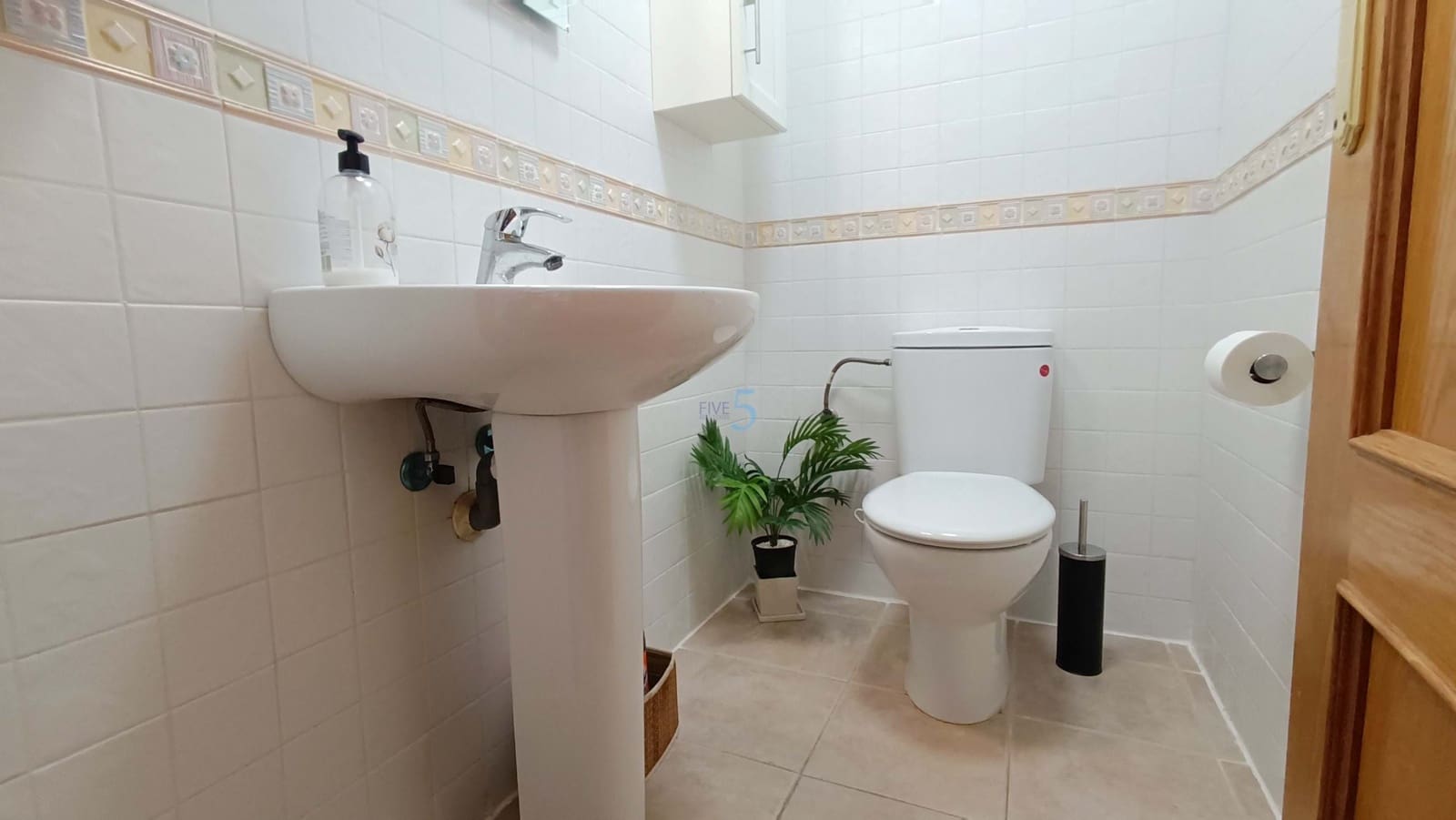 2 soveværelse Byhus til salg i Ciudad Quesada med swimmingpool - € 149.999 (Ref: 9614241)