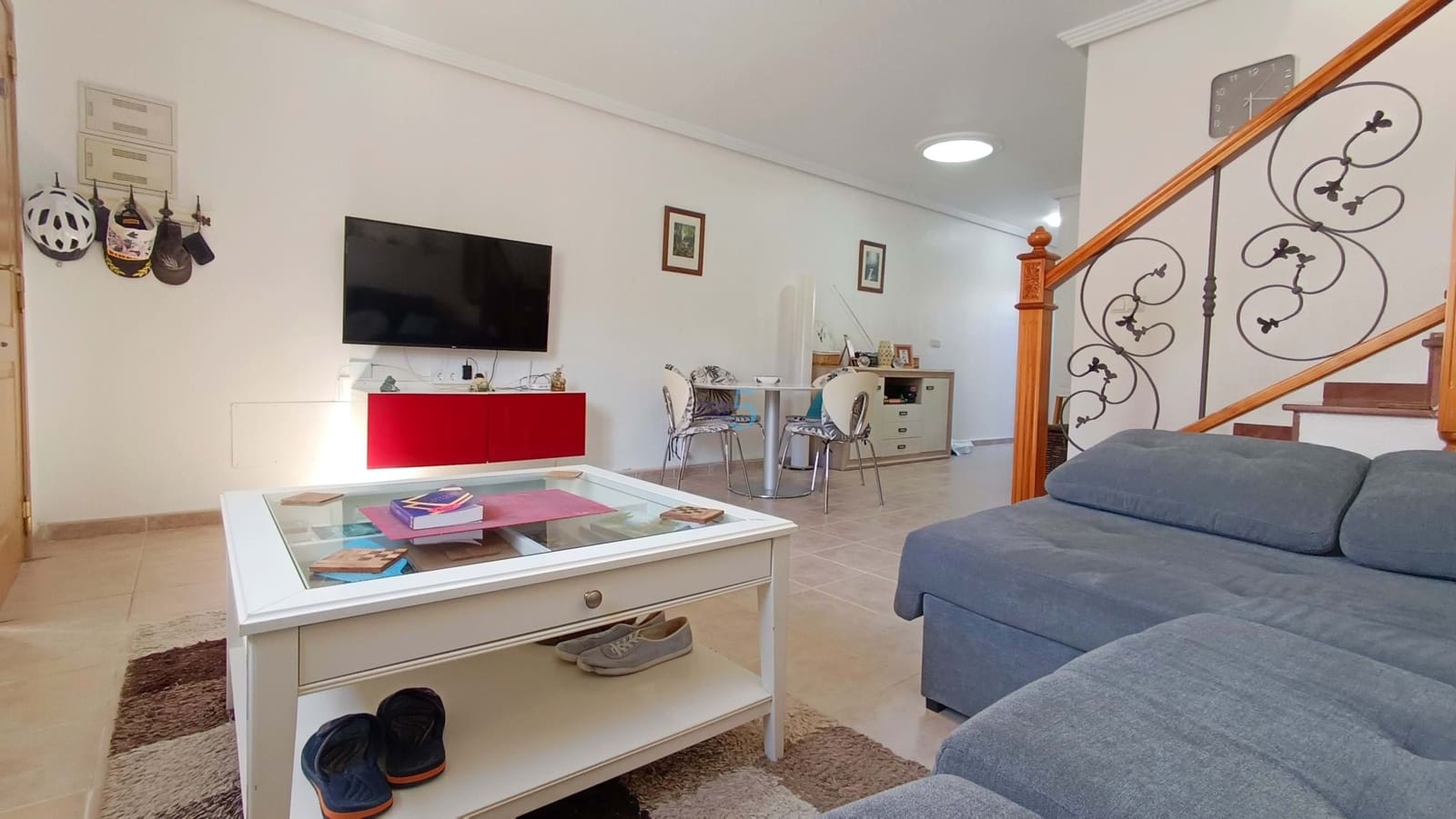 2 soveværelse Byhus til salg i Ciudad Quesada med swimmingpool - € 149.999 (Ref: 9614241)