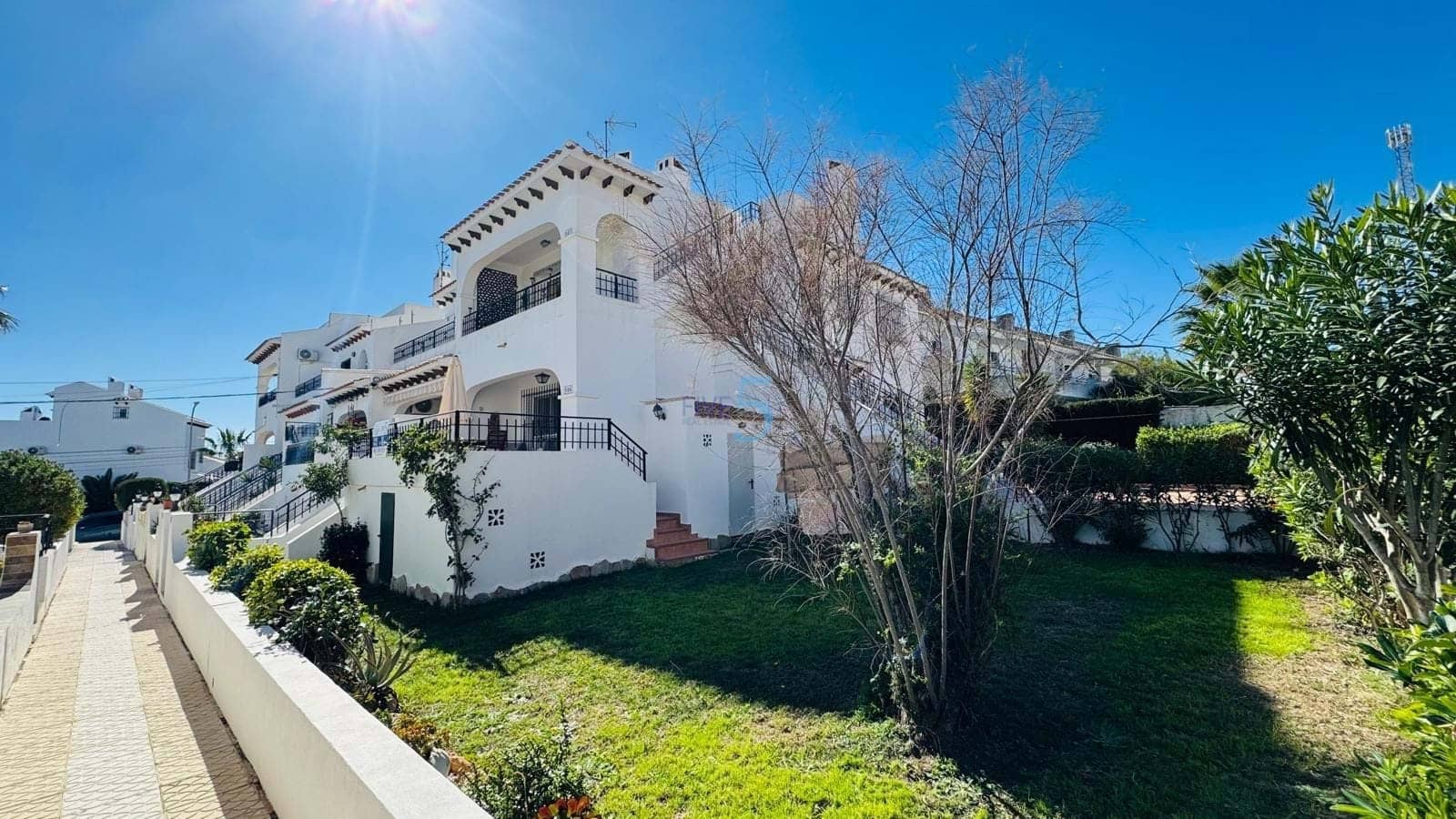 2 bedroom Apartment for sale in Villamartin with pool garage - € 204,900 (Ref: 9614242)