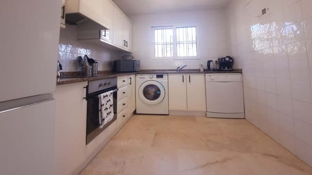 3 quarto Casa em Banda para venda em Villamartin, Orihuela com piscina garagem - 275 000 € (Ref: 9617139)