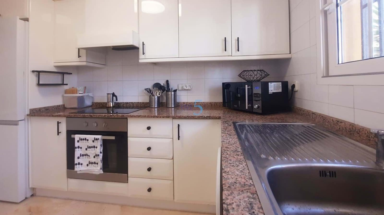 3 quarto Casa em Banda para venda em Villamartin com piscina garagem - 275 000 € (Ref: 9617139)