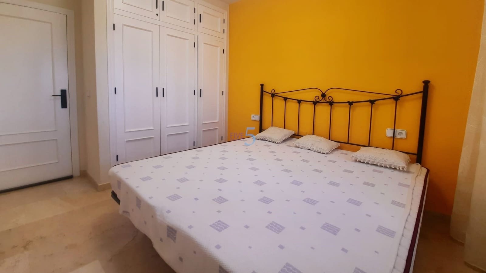 3 quarto Casa em Banda para venda em Villamartin com piscina garagem - 275 000 € (Ref: 9617139)