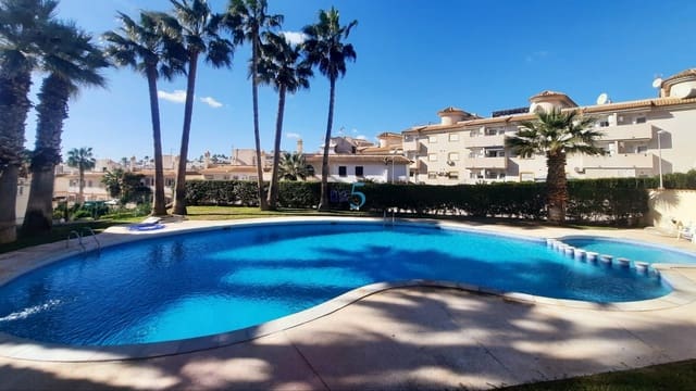 3 quarto Casa em Banda para venda em Villamartin, Orihuela com piscina garagem - 275 000 € (Ref: 9617139)