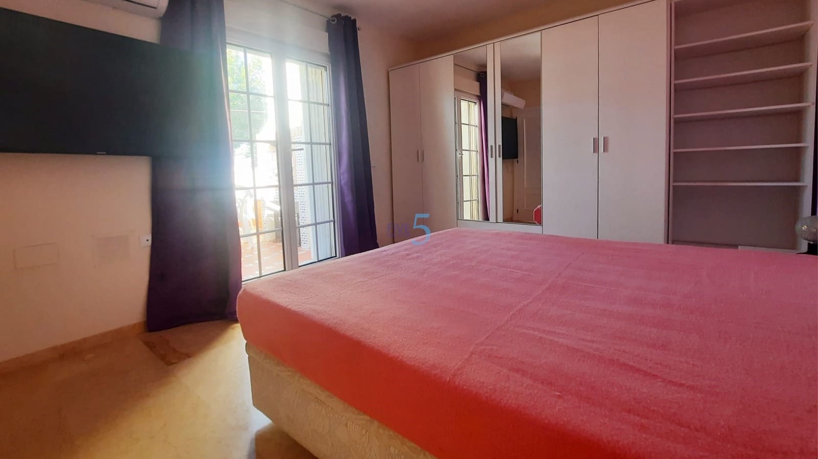 3 quarto Casa em Banda para venda em Villamartin com piscina garagem - 275 000 € (Ref: 9617139)