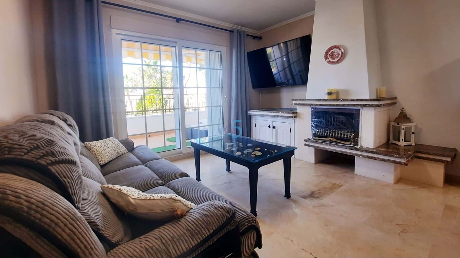 3 quarto Casa em Banda para venda em Villamartin com piscina garagem - 275 000 € (Ref: 9617139)