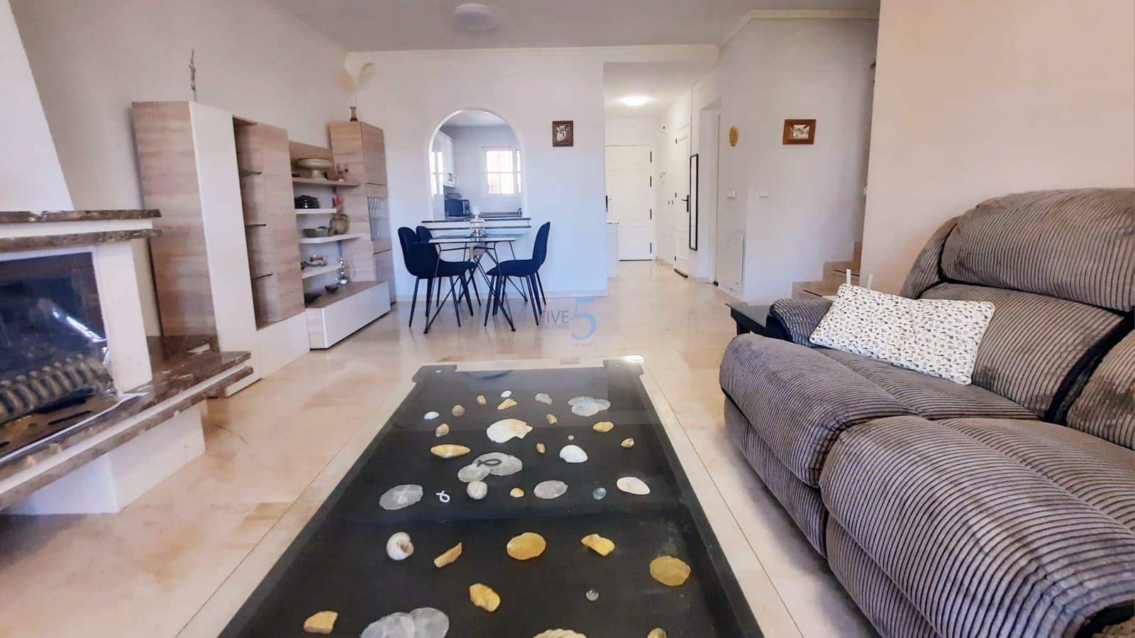 3 quarto Casa em Banda para venda em Villamartin com piscina garagem - 275 000 € (Ref: 9617139)