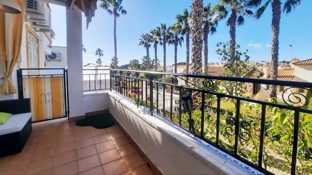 3 quarto Casa em Banda para venda em Villamartin, Orihuela com piscina garagem - 275 000 € (Ref: 9617139)