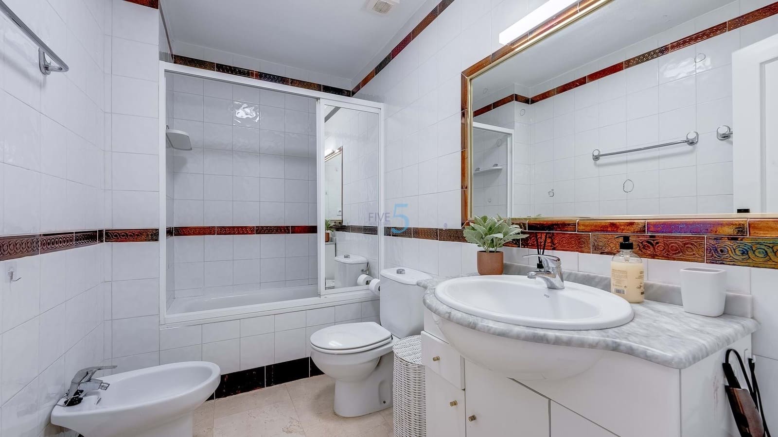 3 sypialnia Dom na sprzedaż w Villamartin z basenem garażem - 265 000 € (Ref: 9617139)