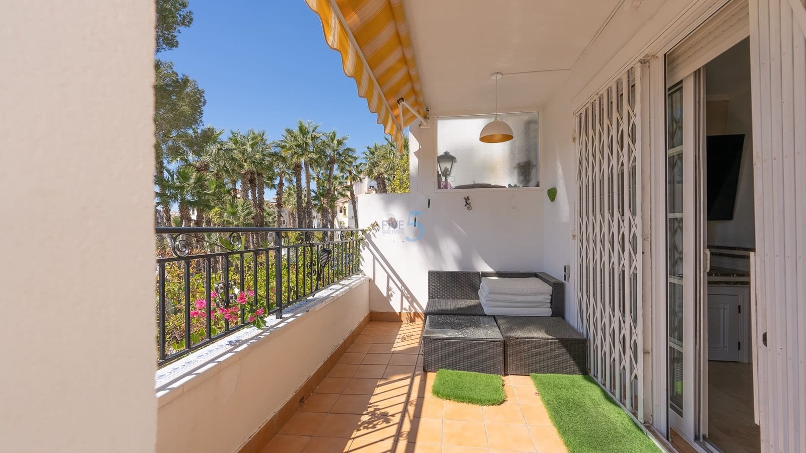 3 sypialnia Dom na sprzedaż w Villamartin z basenem garażem - 265 000 € (Ref: 9617139)