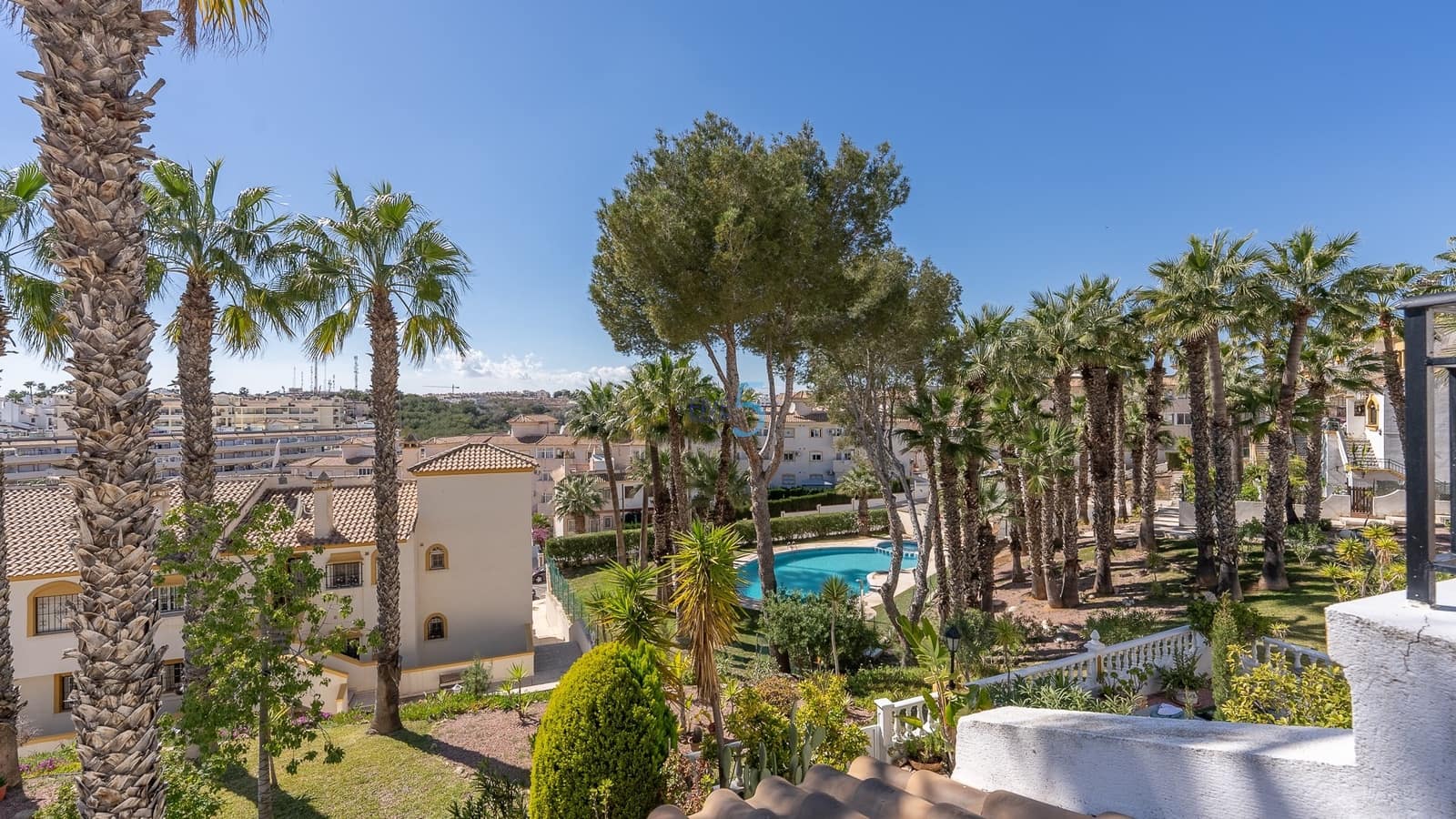 3 sypialnia Dom na sprzedaż w Villamartin z basenem garażem - 265 000 € (Ref: 9617139)