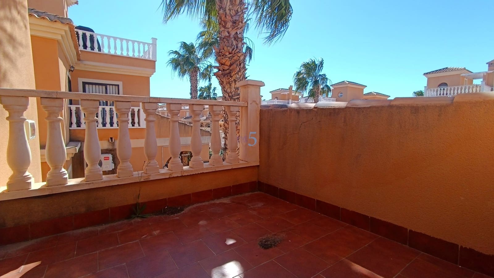 3 soverom Villa til salgs i Lo Crispin med svømmebasseng - € 279 500 (Ref: 9618501)