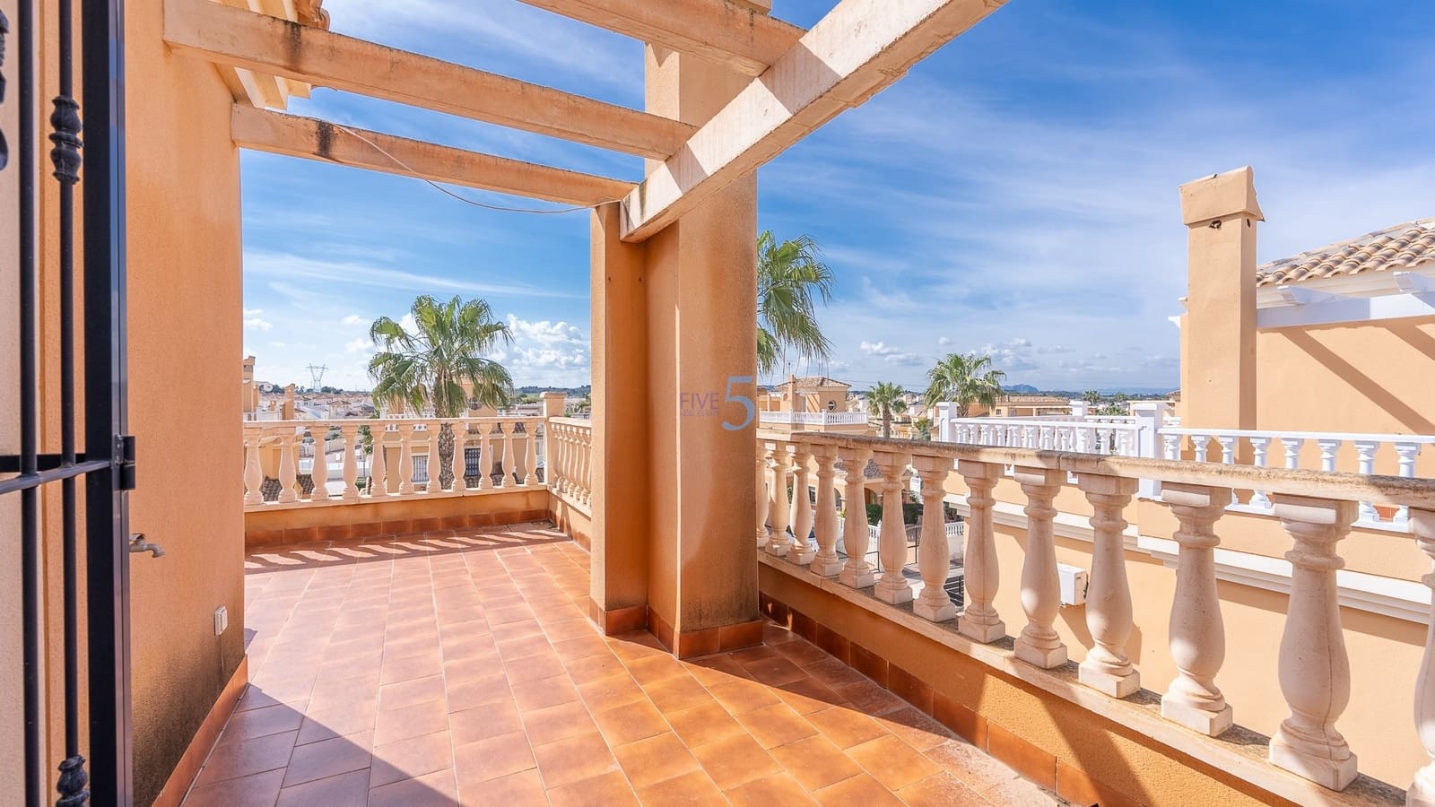 3 soverom Villa til salgs i Lo Crispin med svømmebasseng - € 269 500 (Ref: 9618501)