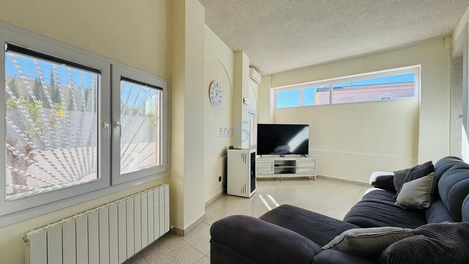 3 makuuhuone Huvila myytävänä paikassa Benijofar mukana uima-altaan - 425 000 € (Ref: 9618731)