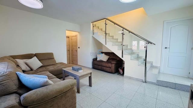 3 makuuhuone Huvila myytävänä paikassa Benijófar mukana uima-altaan - 425 000 € (Ref: 9618731)