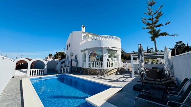 3 makuuhuone Huvila myytävänä paikassa Benijófar mukana uima-altaan - 425 000 € (Ref: 9618731)