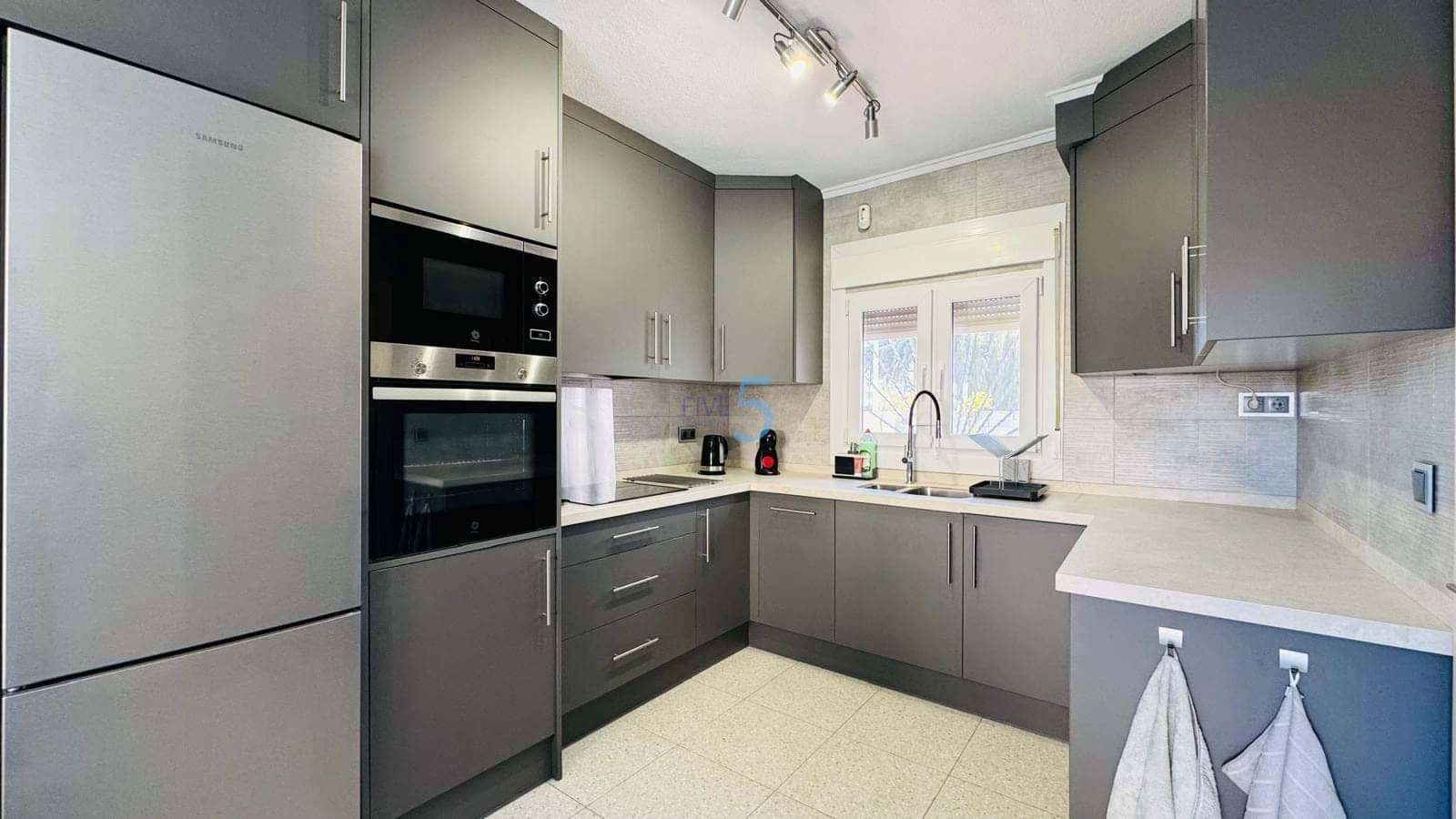 3 makuuhuone Huvila myytävänä paikassa Benijofar mukana uima-altaan - 425 000 € (Ref: 9618731)