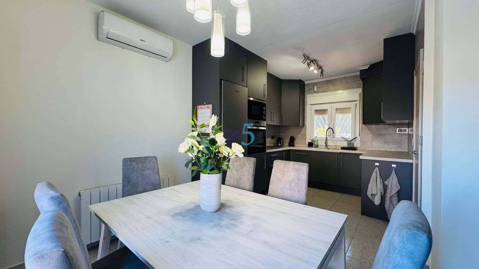 3 makuuhuone Huvila myytävänä paikassa Benijofar mukana uima-altaan - 425 000 € (Ref: 9618731)