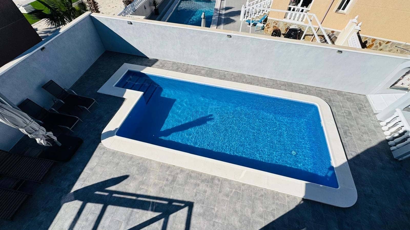 3 makuuhuone Huvila myytävänä paikassa Benijofar mukana uima-altaan - 425 000 € (Ref: 9618731)