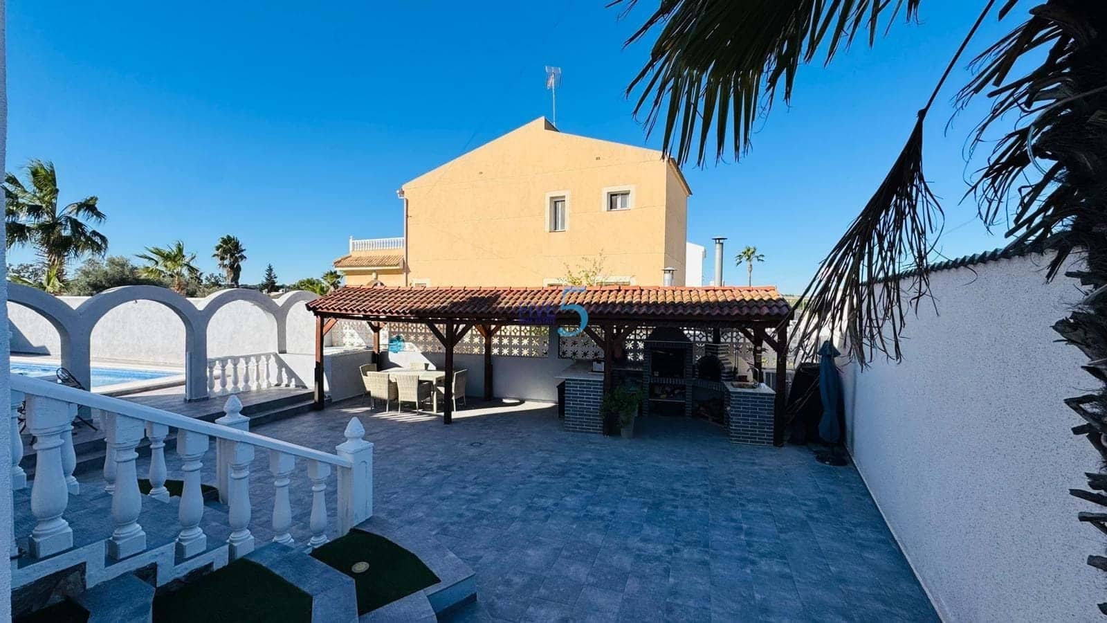 3 makuuhuone Huvila myytävänä paikassa Benijofar mukana uima-altaan - 425 000 € (Ref: 9618731)