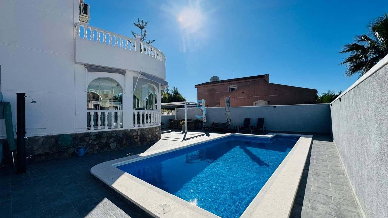 3 makuuhuone Huvila myytävänä paikassa Benijofar mukana uima-altaan - 425 000 € (Ref: 9618731)