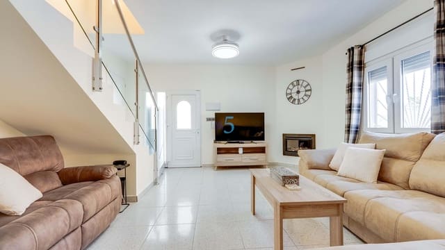 3 makuuhuone Huvila myytävänä paikassa Benijófar mukana uima-altaan - 425 000 € (Ref: 9618731)