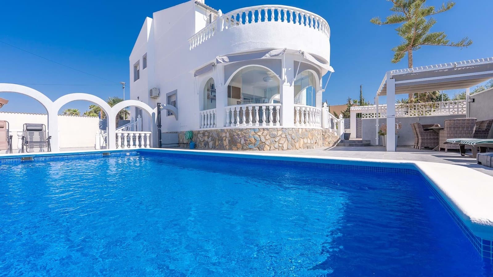 3 chambre Villa/Maison à vendre à Benijofar avec piscine - 425 000 € (Ref: 9618731)