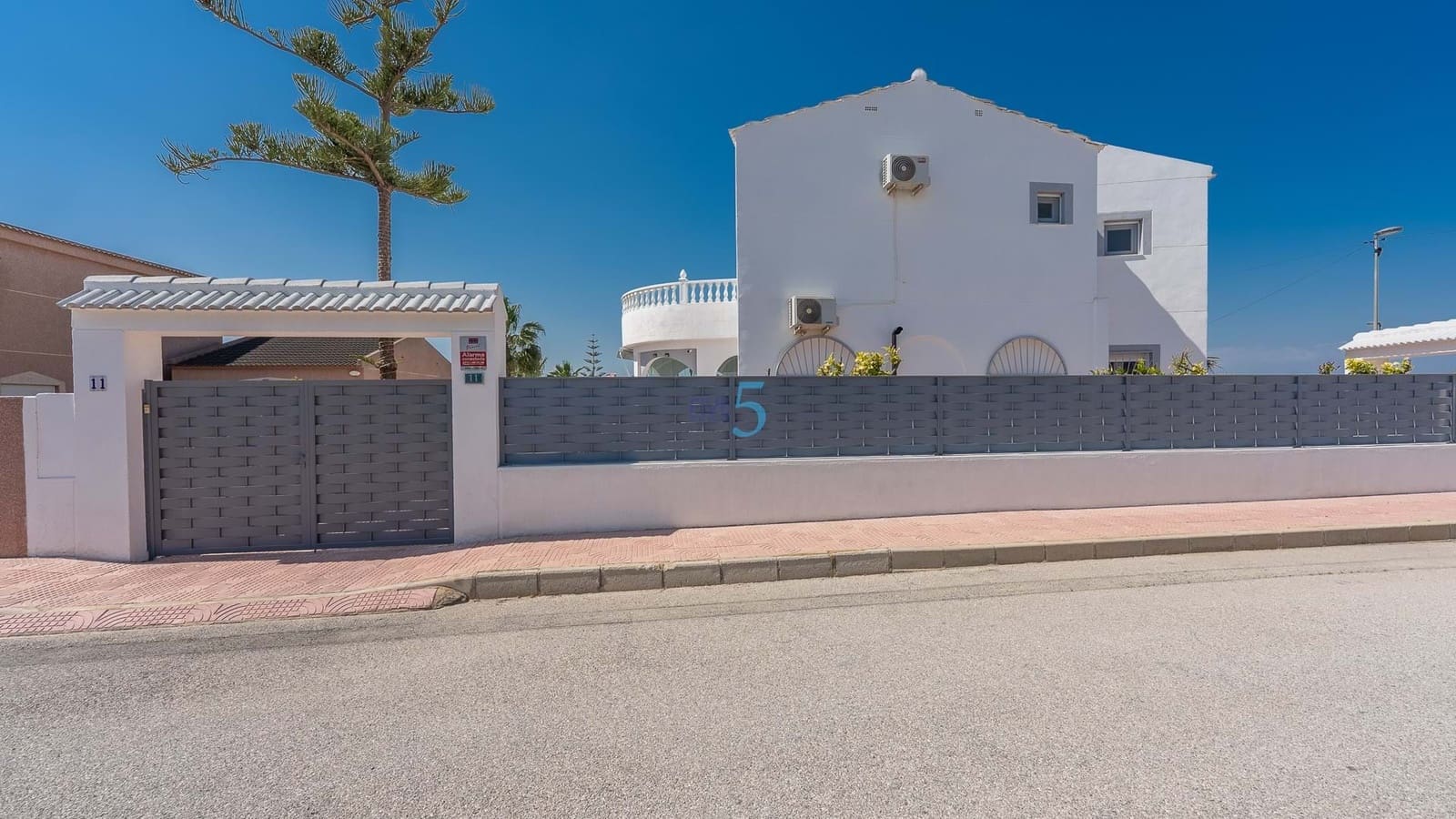 3 chambre Villa/Maison à vendre à Benijofar avec piscine - 425 000 € (Ref: 9618731)