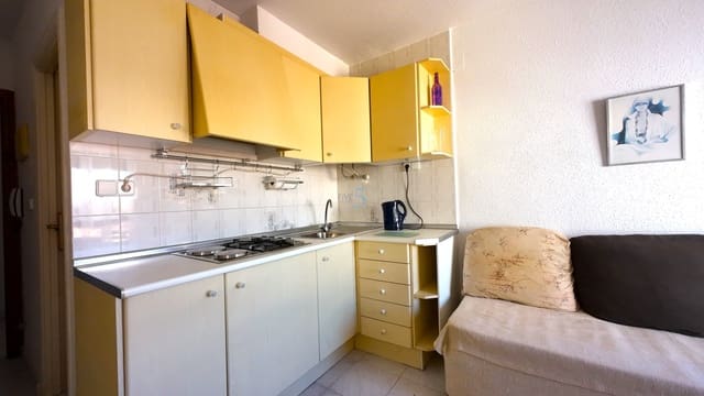 Appartement te koop in Torrevieja - € 69.000 (Ref: 9619830)