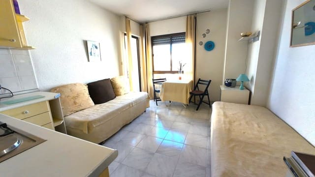 Appartement te koop in Torrevieja - € 69.000 (Ref: 9619830)