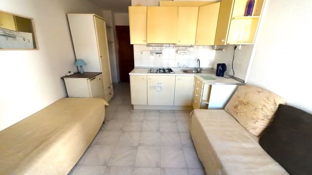 Appartement te koop in Torrevieja - € 69.000 (Ref: 9619830)