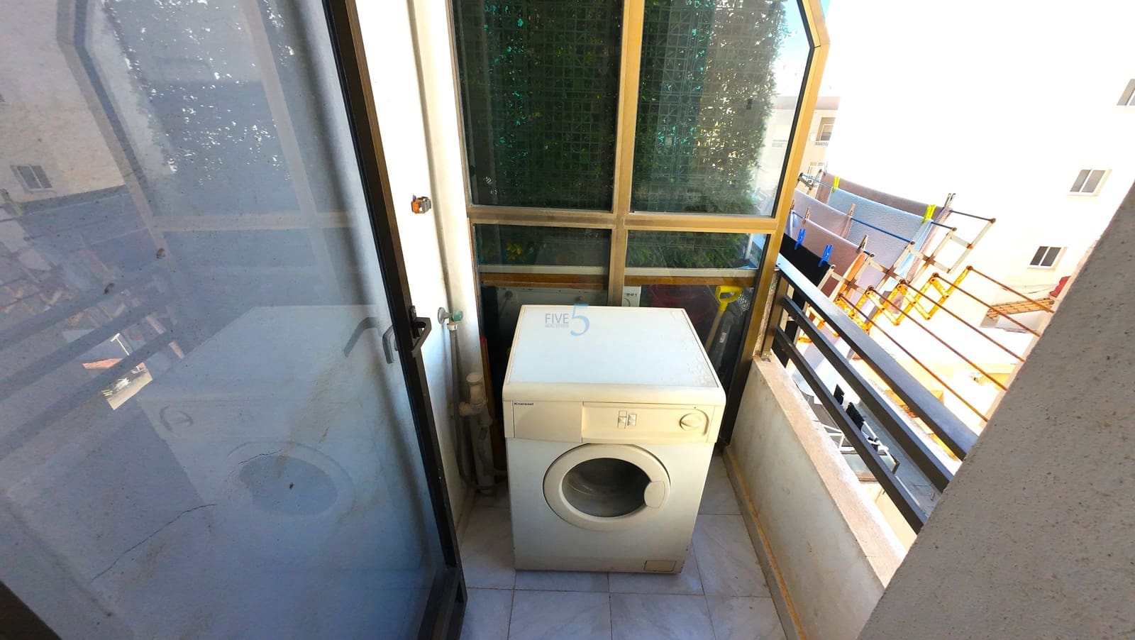 Appartement te koop in Torrevieja - € 69.000 (Ref: 9619830)