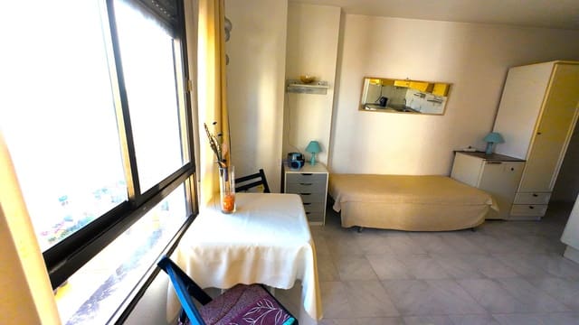 Appartement te koop in Torrevieja - € 69.000 (Ref: 9619830)