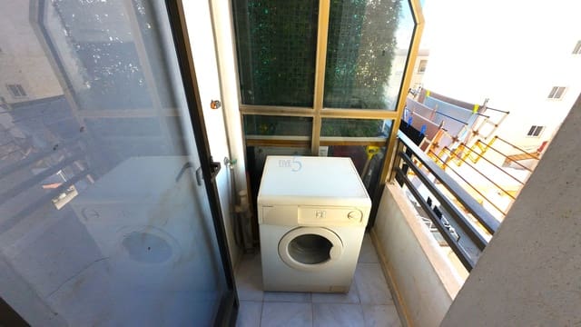 Appartement te koop in Torrevieja - € 69.000 (Ref: 9619830)