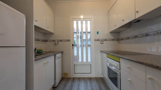 2 chambre Appartement à vendre à Vistabella, Orihuela avec piscine garage - 135 000 € (Ref: 9622756)