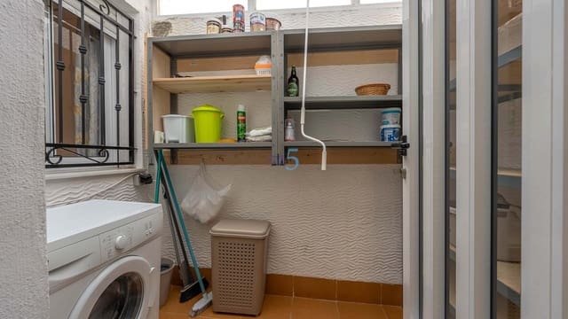 2 chambre Appartement à vendre à Vistabella, Orihuela avec piscine garage - 135 000 € (Ref: 9622756)