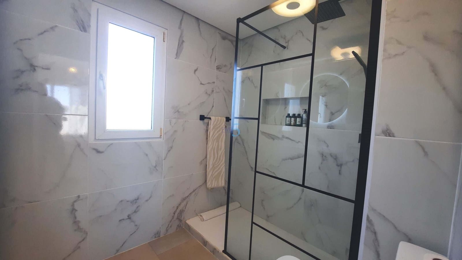 2 soveværelse Byhus til salg i Roldan med swimmingpool - € 199.500 (Ref: 9623248)