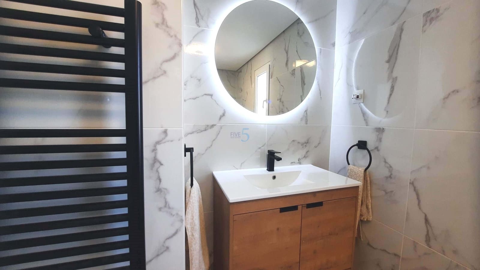 2 soveværelse Byhus til salg i Roldan med swimmingpool - € 199.500 (Ref: 9623248)