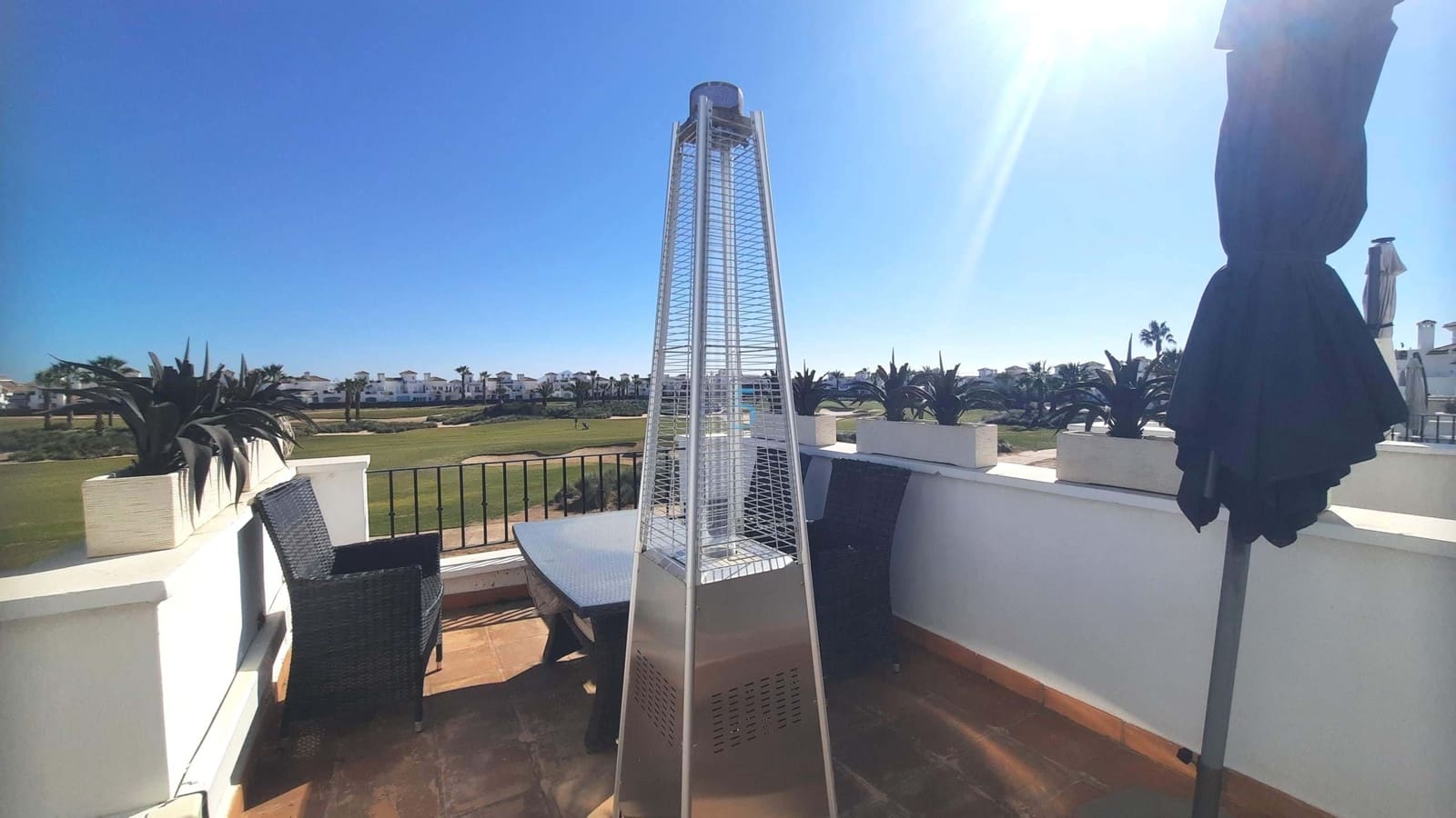 2 soveværelse Byhus til salg i Roldan med swimmingpool - € 199.500 (Ref: 9623248)