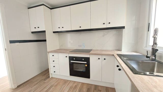 2 soveværelse Lejlighed til salg i San Miguel de Salinas med swimmingpool - € 136.000 (Ref: 9624090)