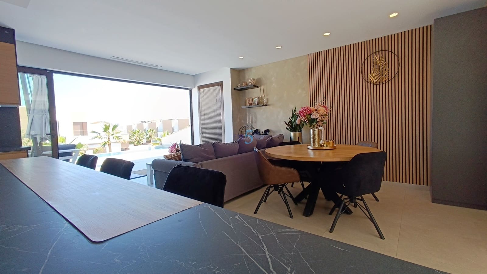 5 makuuhuone Huvila myytävänä paikassa Algorfa mukana uima-altaan 
autotalli - 799 000 € (Ref: 9624092)