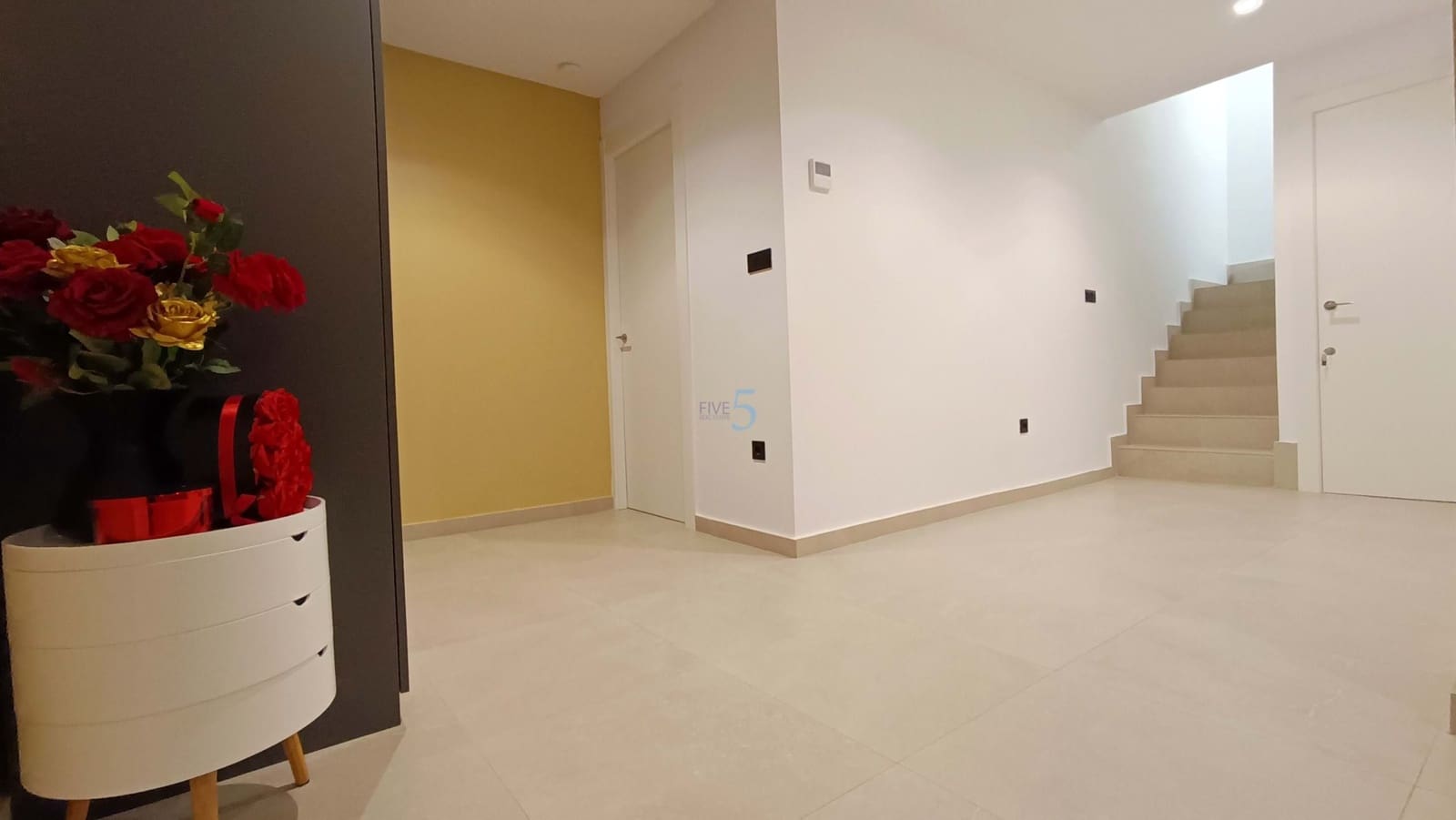 5 makuuhuone Huvila myytävänä paikassa Algorfa mukana uima-altaan 
autotalli - 799 000 € (Ref: 9624092)