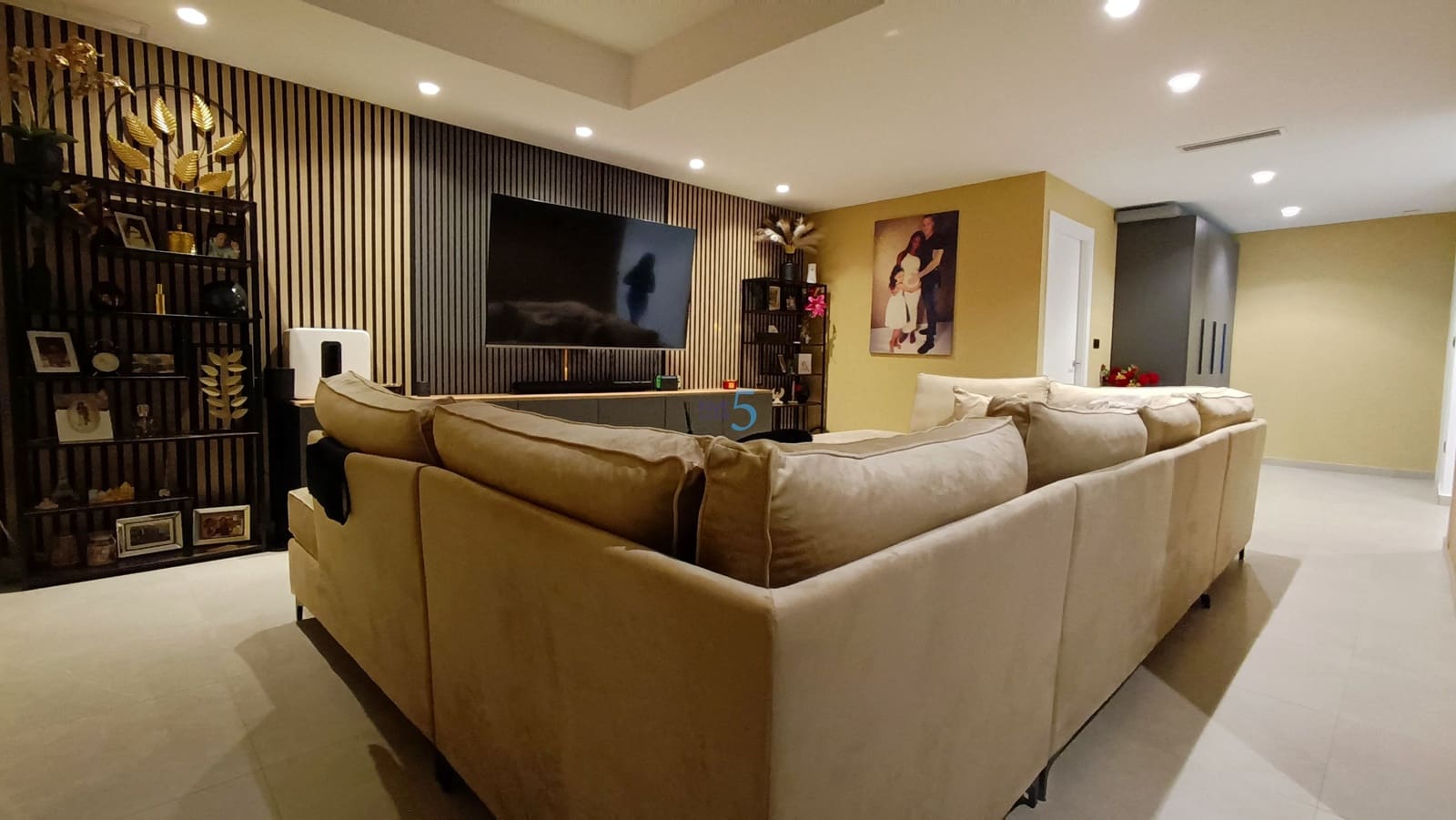 5 makuuhuone Huvila myytävänä paikassa Algorfa mukana uima-altaan 
autotalli - 799 000 € (Ref: 9624092)