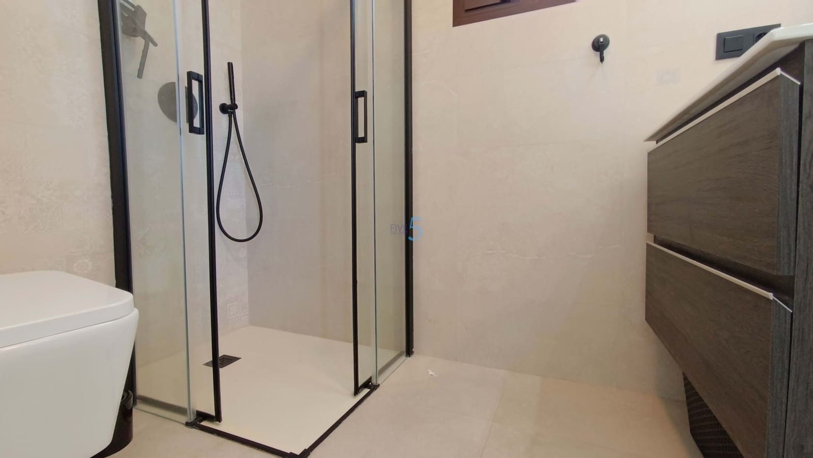 5 makuuhuone Huvila myytävänä paikassa Algorfa mukana uima-altaan 
autotalli - 799 000 € (Ref: 9624092)